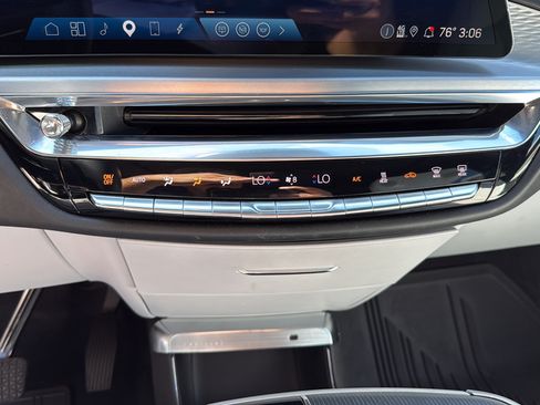 Certified 2024 Cadillac Lyriq Sport AWD/4WD image 38