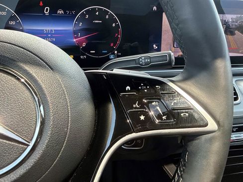 Certified 2024 Mercedes-Benz GLS 450 4MATIC image 31