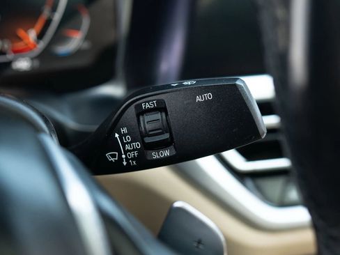 Used 2020 BMW 330i Sedan w/ Convenience Package image 39