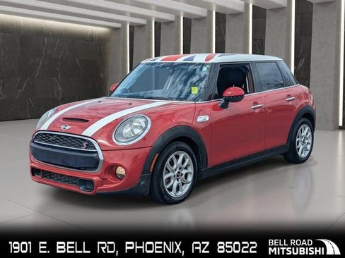 Used 2018 MINI Cooper S FWD image 1