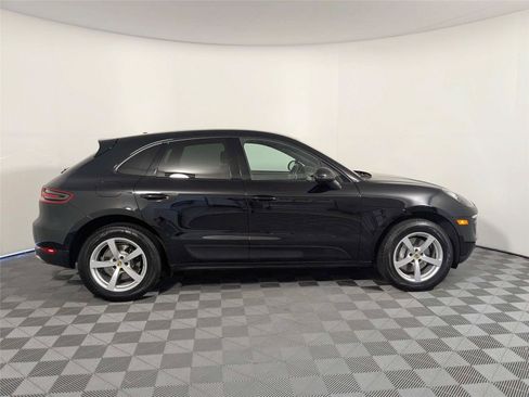 Used 2017 Porsche Macan AWD/4WD image 5
