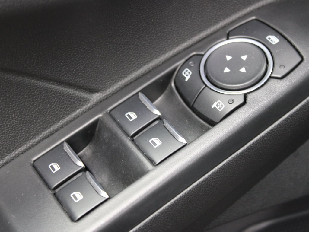 Used 2025 Ford Escape Platinum AWD/4WD image 53