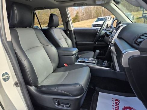 Used 2023 Toyota 4Runner SR5 Premium w/ Moonroof Package image 19