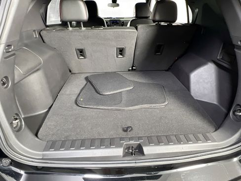 Used 2023 Chevrolet Equinox RS image 24