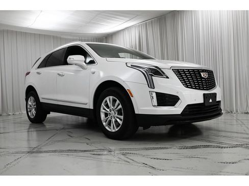 Used 2023 Cadillac XT5 Luxury AWD/4WD image 2
