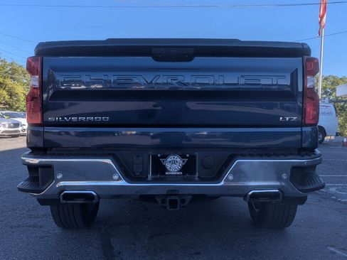 Used 2021 Chevrolet Silverado 1500 LTZ w/ Z71 Off-Road Package image 10
