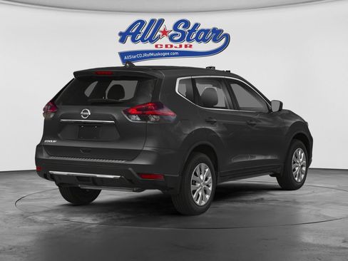Used 2020 Nissan Rogue S w/ Special Edition Package FWD image 2