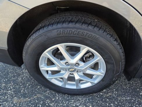 Used 2023 Chevrolet Equinox LS w/ LS Convenience Package AWD/4WD image 40