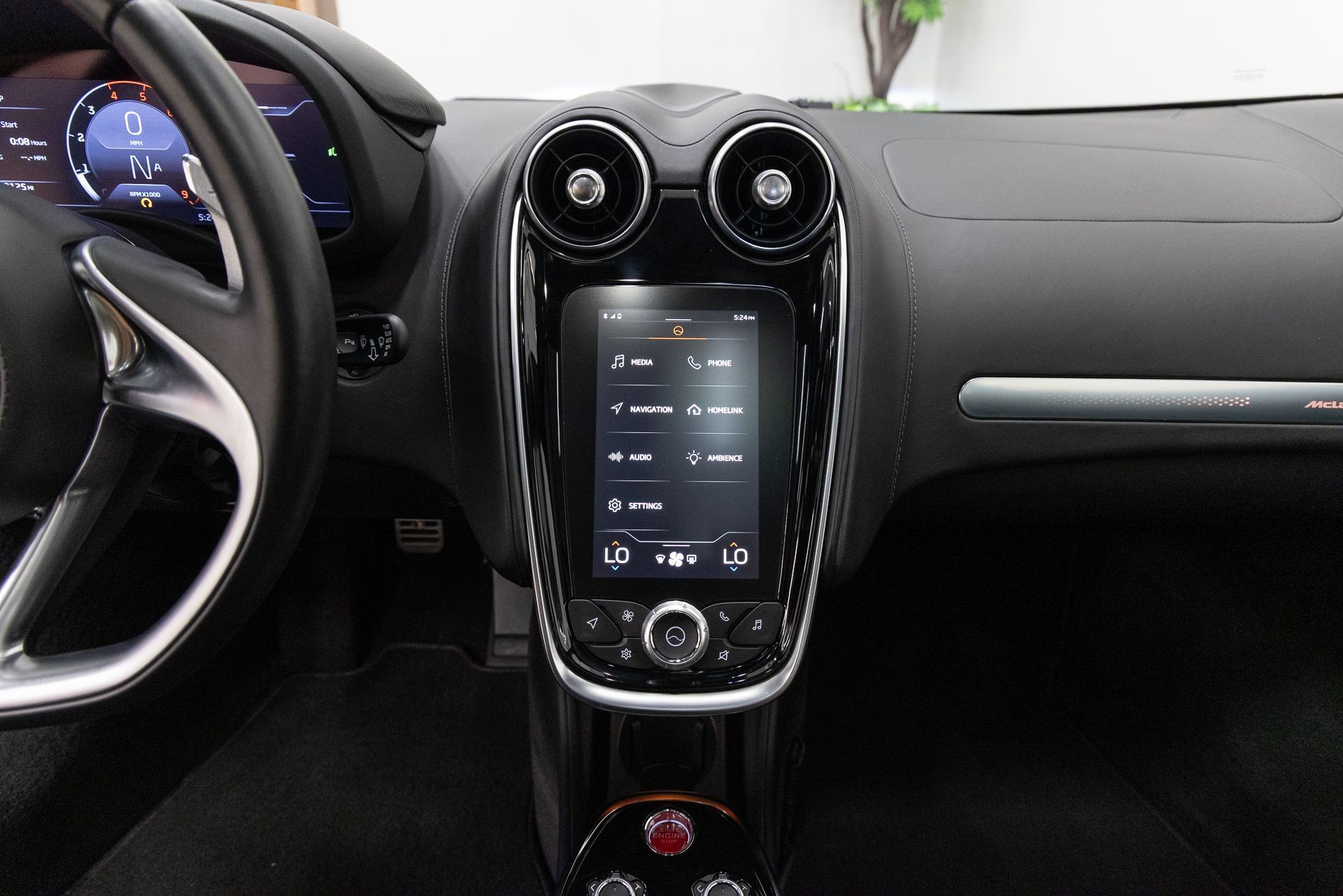Used 2021 McLaren GT RWD image 8
