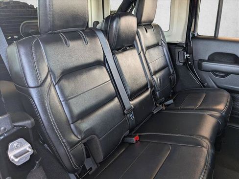 Used 2020 Jeep Wrangler Unlimited Sahara AWD/4WD image 20