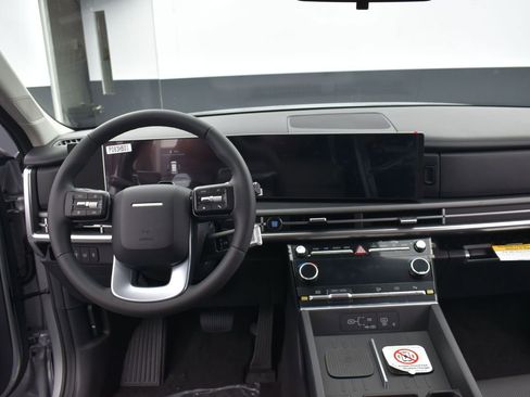 Used 2025 Hyundai Santa Fe SEL image 9