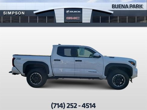 Used 2025 Toyota Tacoma TRD Off-Road w/ TRD Off Road Upgrade Package image 9