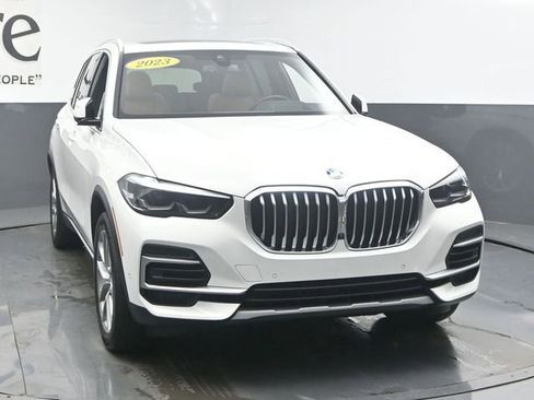 Used 2023 BMW X5 xDrive40i w/ Premium Package image 50