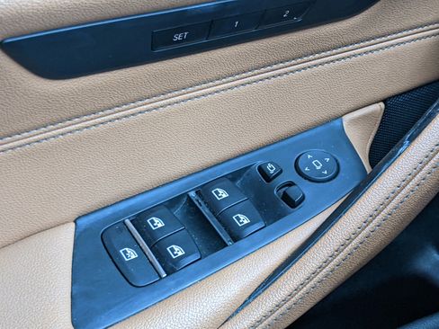 Used 2021 BMW 540i image 17