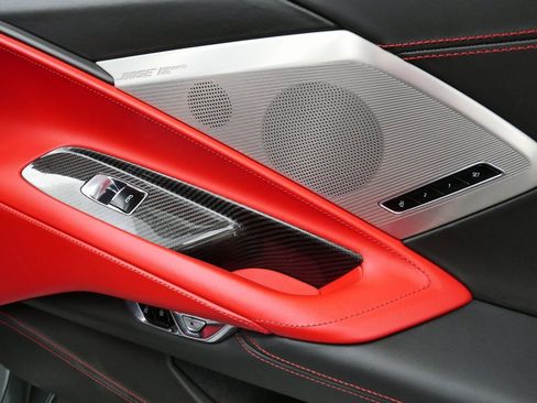 Used 2023 Chevrolet Corvette Stingray Premium Conv w/ Z51 Performance Package image 19