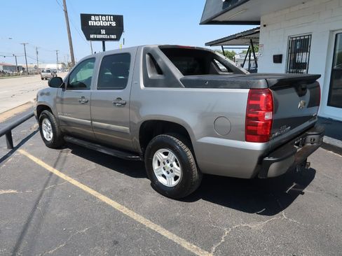 Used 2007 Chevrolet Avalanche LS RWD image 4
