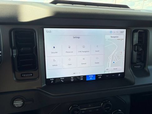 Used 2025 Ford Bronco Badlands w/ Sasquatch Package AWD/4WD image 16