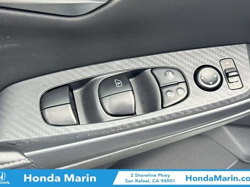 Used 2024 Nissan Sentra SV FWD image 14