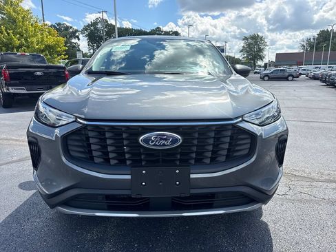 Used 2025 Ford Escape Active FWD image 3
