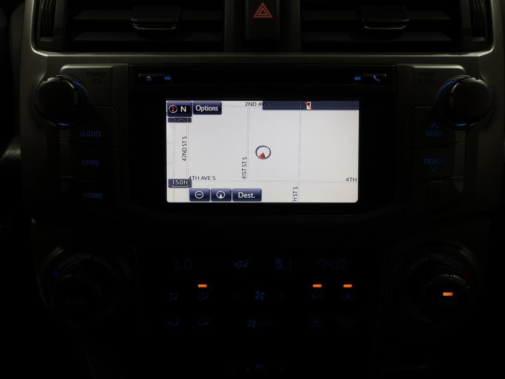 Used 2016 Toyota 4Runner Limited AWD/4WD image 29