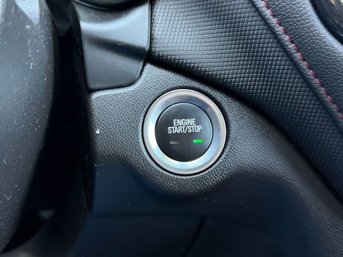 Used 2023 Chevrolet Equinox RS AWD/4WD image 17
