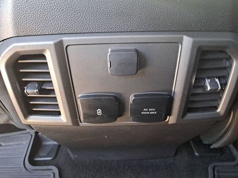 Used 2019 Ford F150 XLT w/ Equipment Group 302A Luxury AWD/4WD image 13
