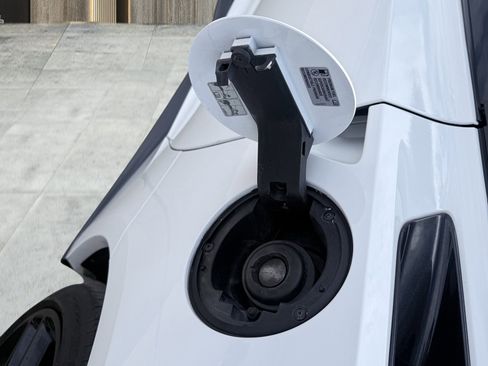 Used 2017 Chevrolet Corvette Stingray Coupe w/ Carbon Flash Badge Package image 15