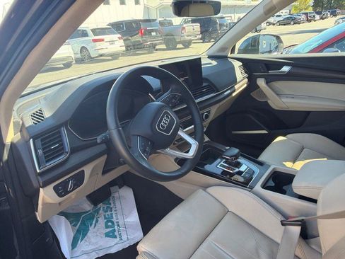 Used 2023 Audi Q5 e Premium Plus w/ Premium Plus Package AWD/4WD image 10