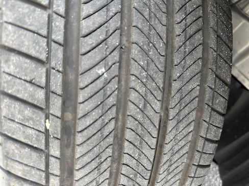 Used 2025 Honda Pilot Touring image 8