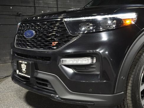 Used 2020 Ford Explorer ST w/ Premium Technology Package image 2