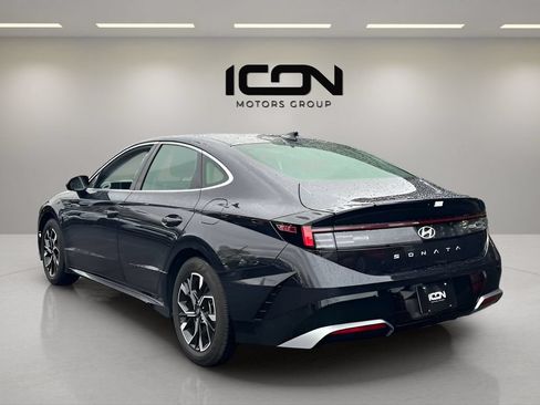 Used 2025 Hyundai Sonata SEL FWD image 3