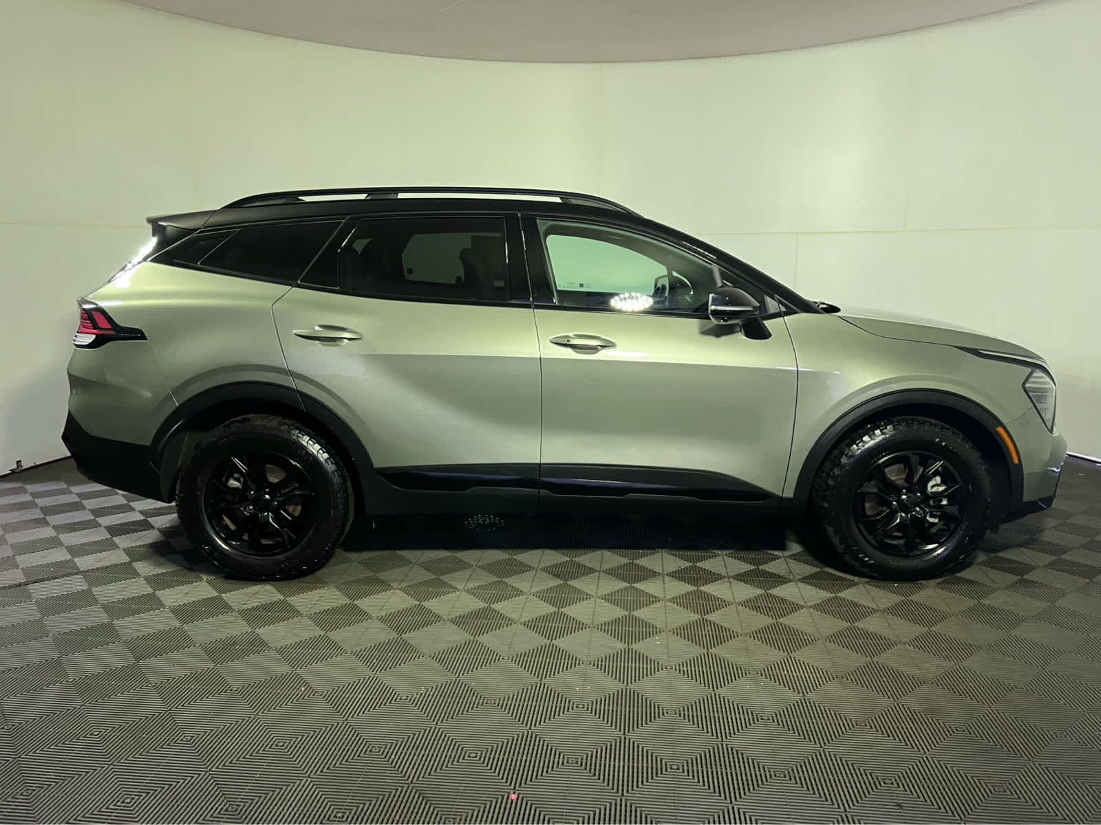 Used 2025 Kia Sportage X-Pro Prestige AWD/4WD image 8
