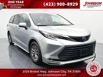 Used 2023 Toyota Sienna XLE