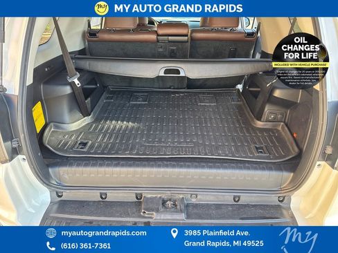 Used 2023 Toyota 4Runner Limited AWD/4WD image 25