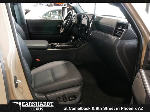 Used 2024 Lexus GX 550 AWD/4WD image 10