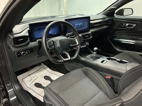 Used 2024 Ford Mustang GT RWD image 10