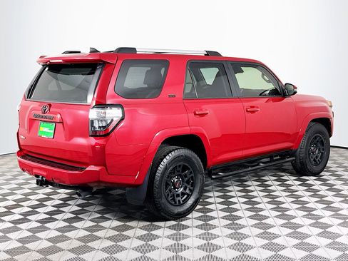 Used 2023 Toyota 4Runner SR5 Premium w/ Moonroof Package RWD image 10