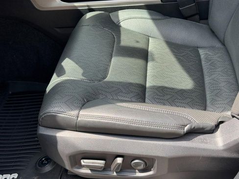 Used 2022 Toyota Tundra SR5 w/ SR5 Premium Package image 15