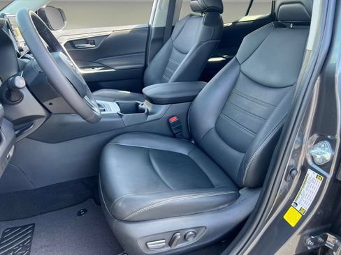 Certified 2022 Toyota RAV4 XLE Premium FWD image 12