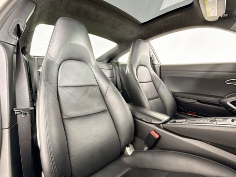 Used 2016 Porsche 911 Carrera image 18