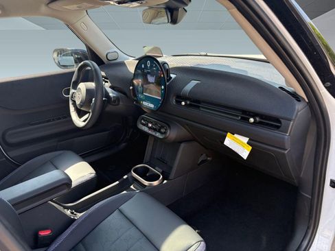 Certified 2025 MINI Cooper S image 28