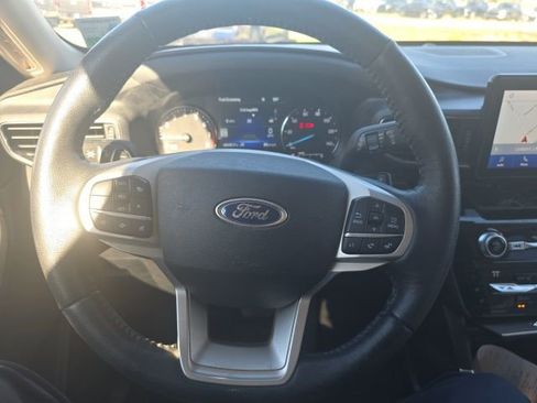Used 2021 Ford Explorer Limited w/ Equipment Group 301A image 17