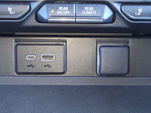 Used 2023 Chevrolet Tahoe LT image 14