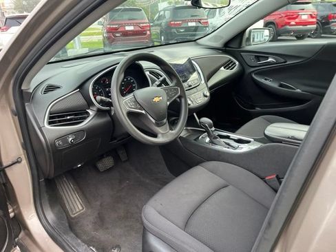 Used 2024 Chevrolet Malibu LT FWD image 6