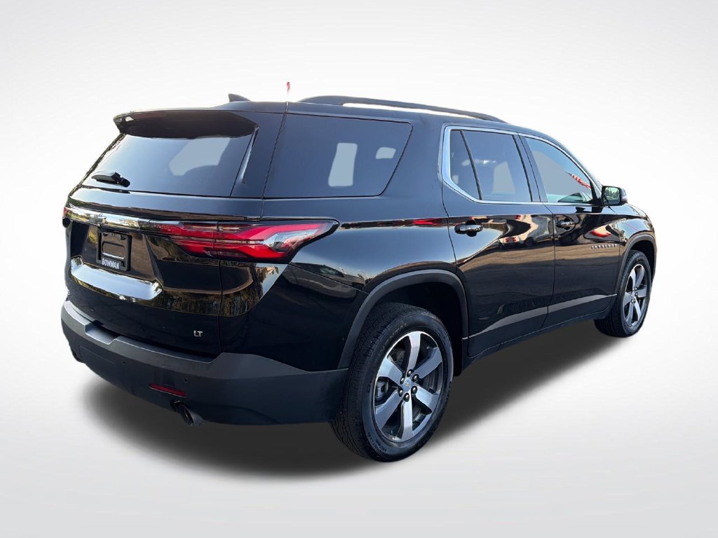 Used 2023 Chevrolet Traverse LT w/ LT Premium Package FWD image 6