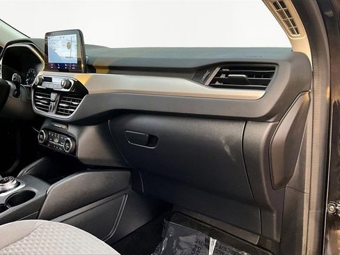 Used 2021 Ford Escape SE w/ Convenience Package image 17