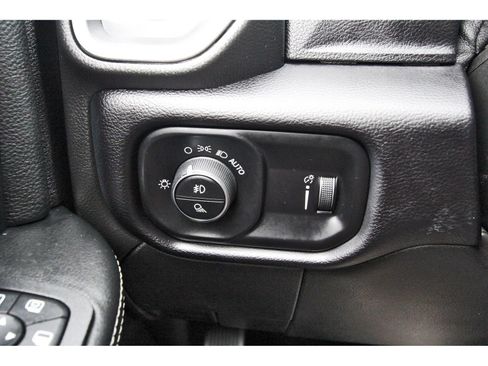 Used 2025 RAM 2500 Big Horn AWD/4WD image 19