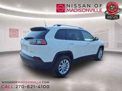 Used 2020 Jeep Cherokee Latitude w/ Cold Weather Group AWD/4WD image 2