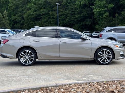 Used 2024 Chevrolet Malibu LT FWD image 11