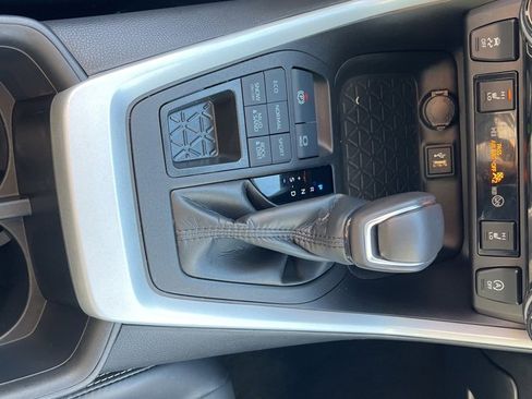 Used 2023 Toyota RAV4 XLE Premium image 18